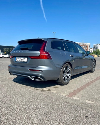 Volvo V60 cena 60000 przebieg: 87700, rok produkcji 2019 z Poznań małe 301